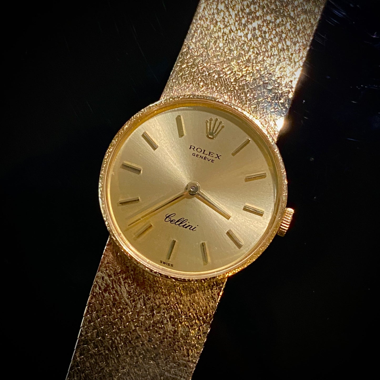 Rolex Cellini 3810 18K Yellow Gold Manual Winding Ladies Watch - PM Vintage Watches - Rolex