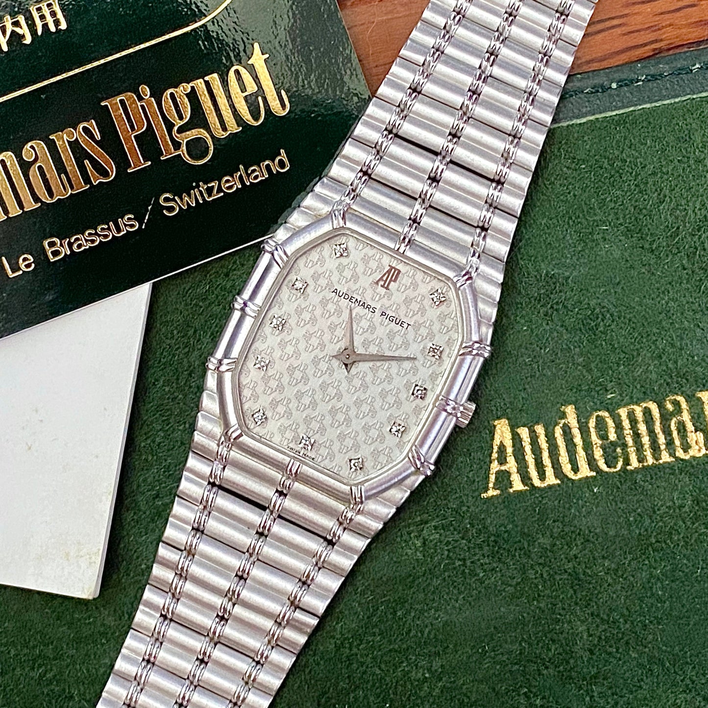 Audemars Piguet Bamboo AP Logo Dial 18K White Gold - PM Vintage Watches - Audemars Piguet