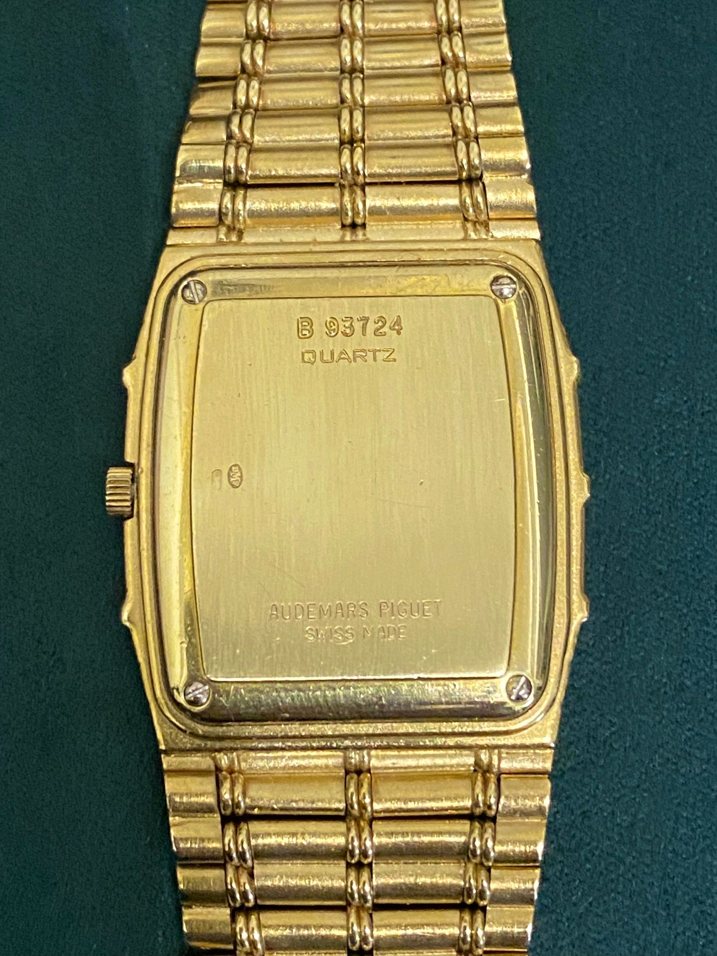 Audemars Piguet Bamboo Paved Diamond QZ Watch - PM Vintage Watches -