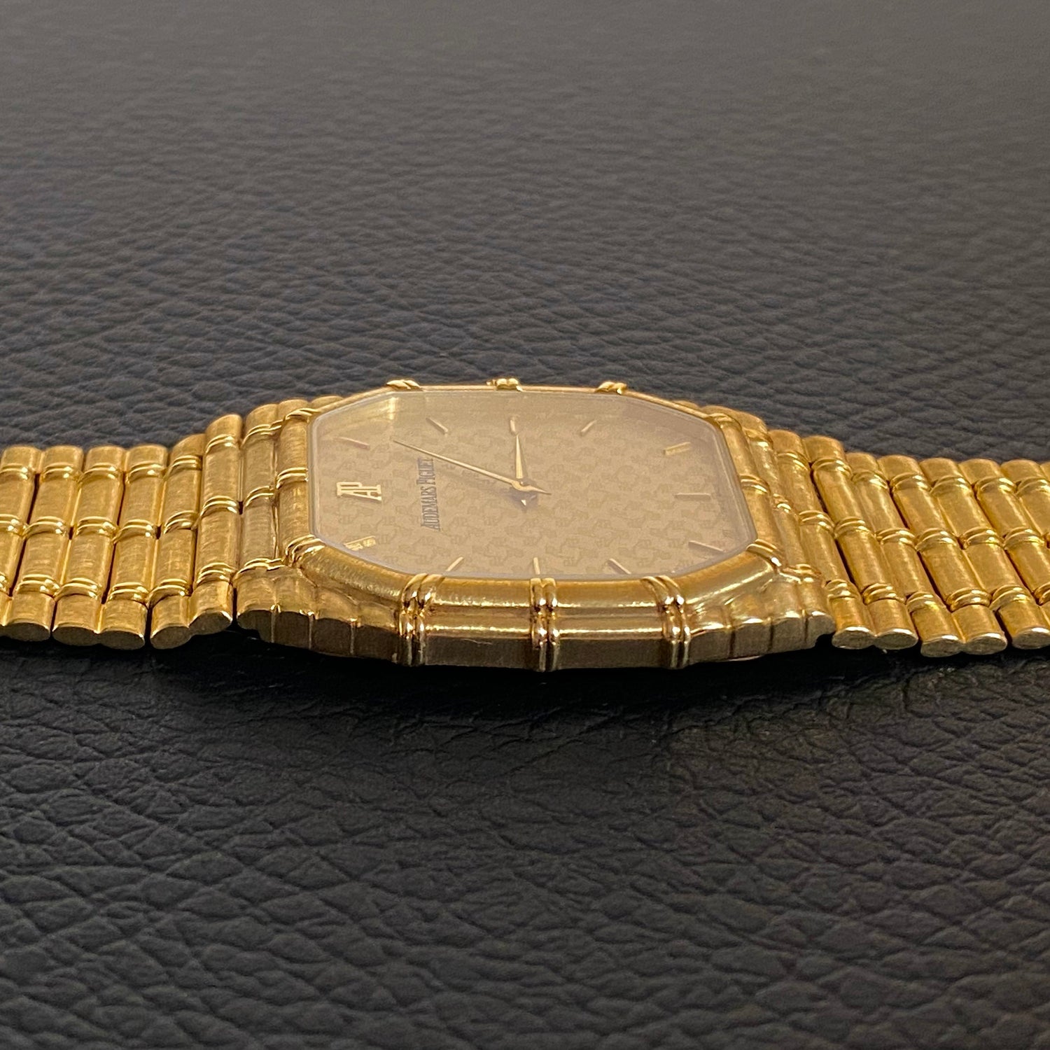 Audemars Piguet Bamboo Vintage Men's Watch 18K Gold Manual Winding - PM Vintage Watches - Audemars Piguet