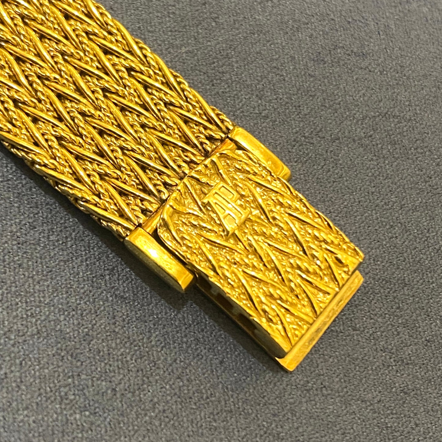 Audemars Piguet Vintage 18k Yellow Gold Watch Unisex - PM VINTAGE WATCHES - Audemars Piguet