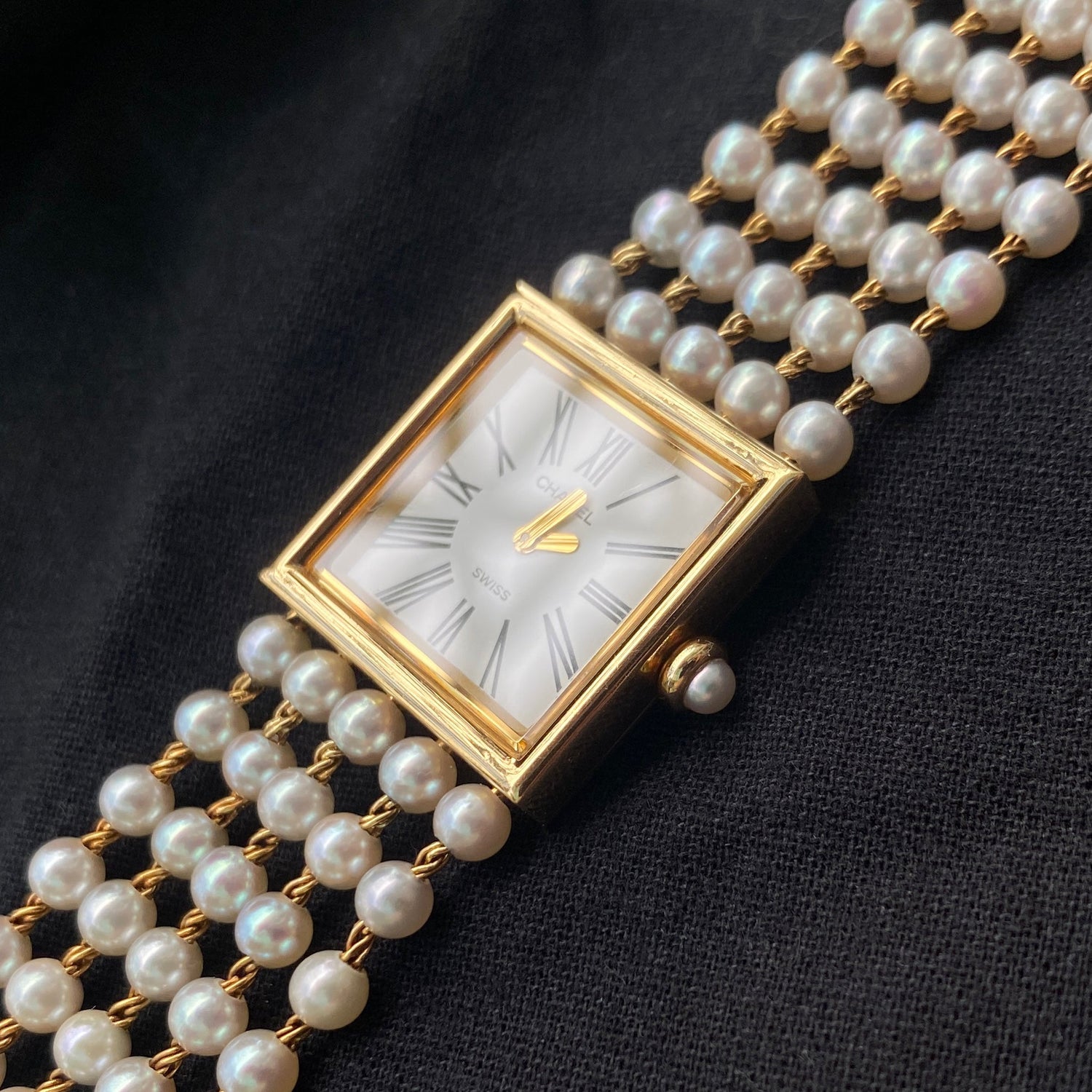 Chanel Mademoiselle 1989 Pearl Watch - PM VINTAGE WATCHES - Chanel