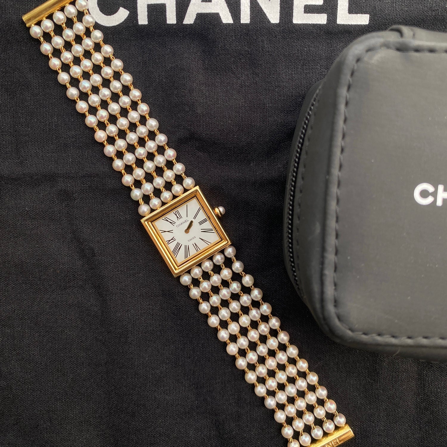 Chanel Mademoiselle 1989 Pearl Watch - PM VINTAGE WATCHES - Chanel