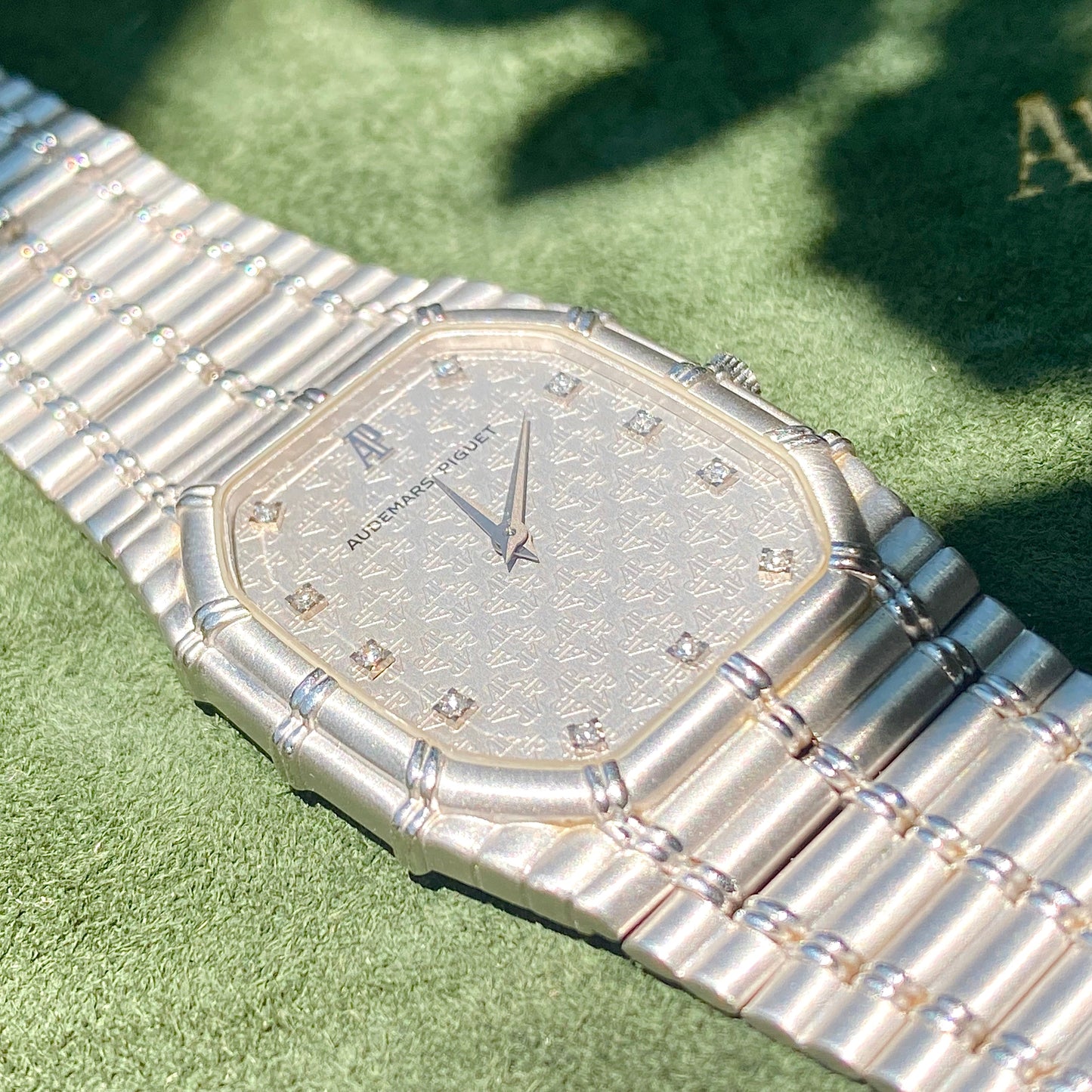 Audemars Piguet Bamboo AP Logo Dial 18K White Gold - PM Vintage Watches - Audemars Piguet