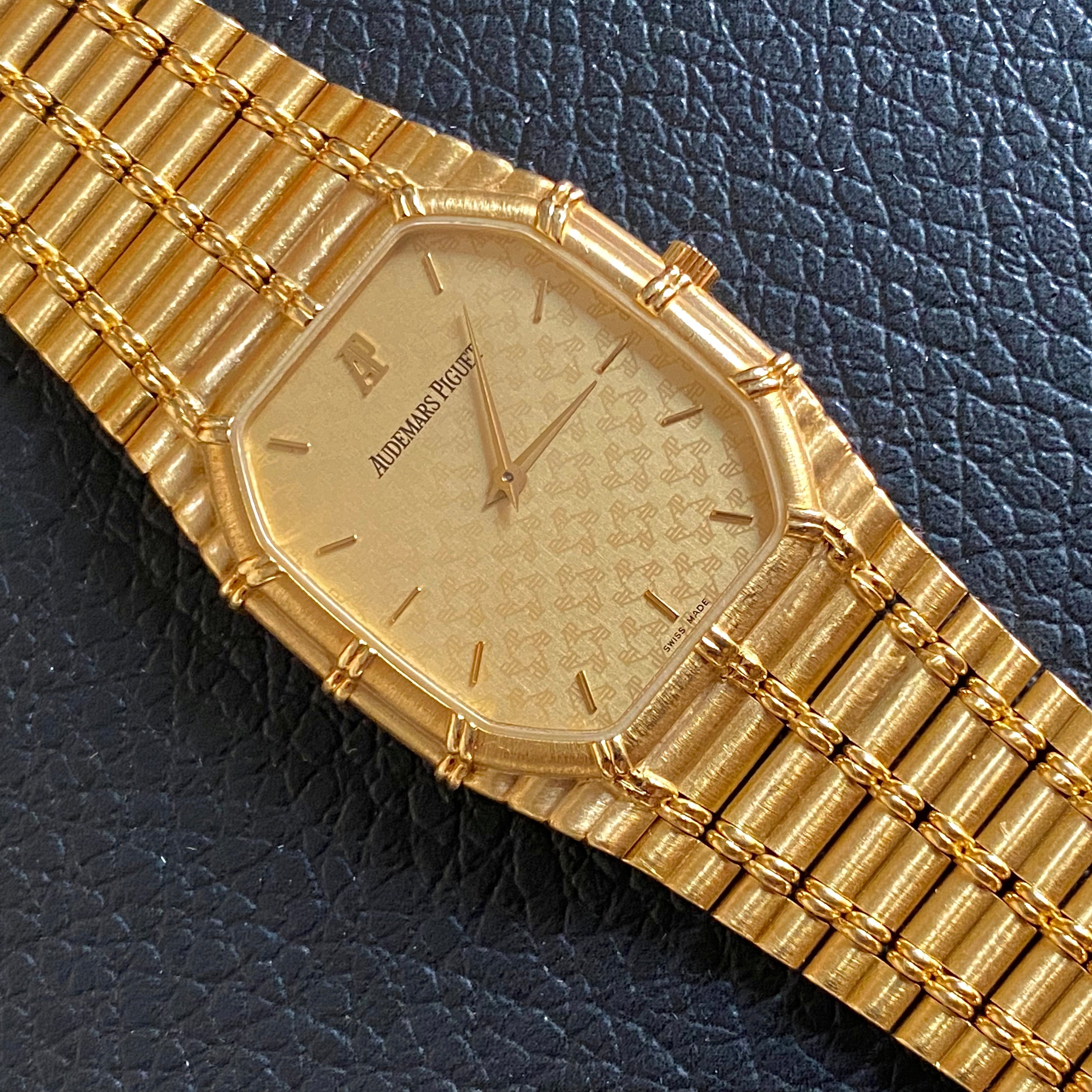 Audemars Piguet Bamboo Vintage Men s Watch 18K Gold Manual Winding PM audemars-piguet-bamboo-vintage-men-s-watch-18k-gold-manual-winding-pm